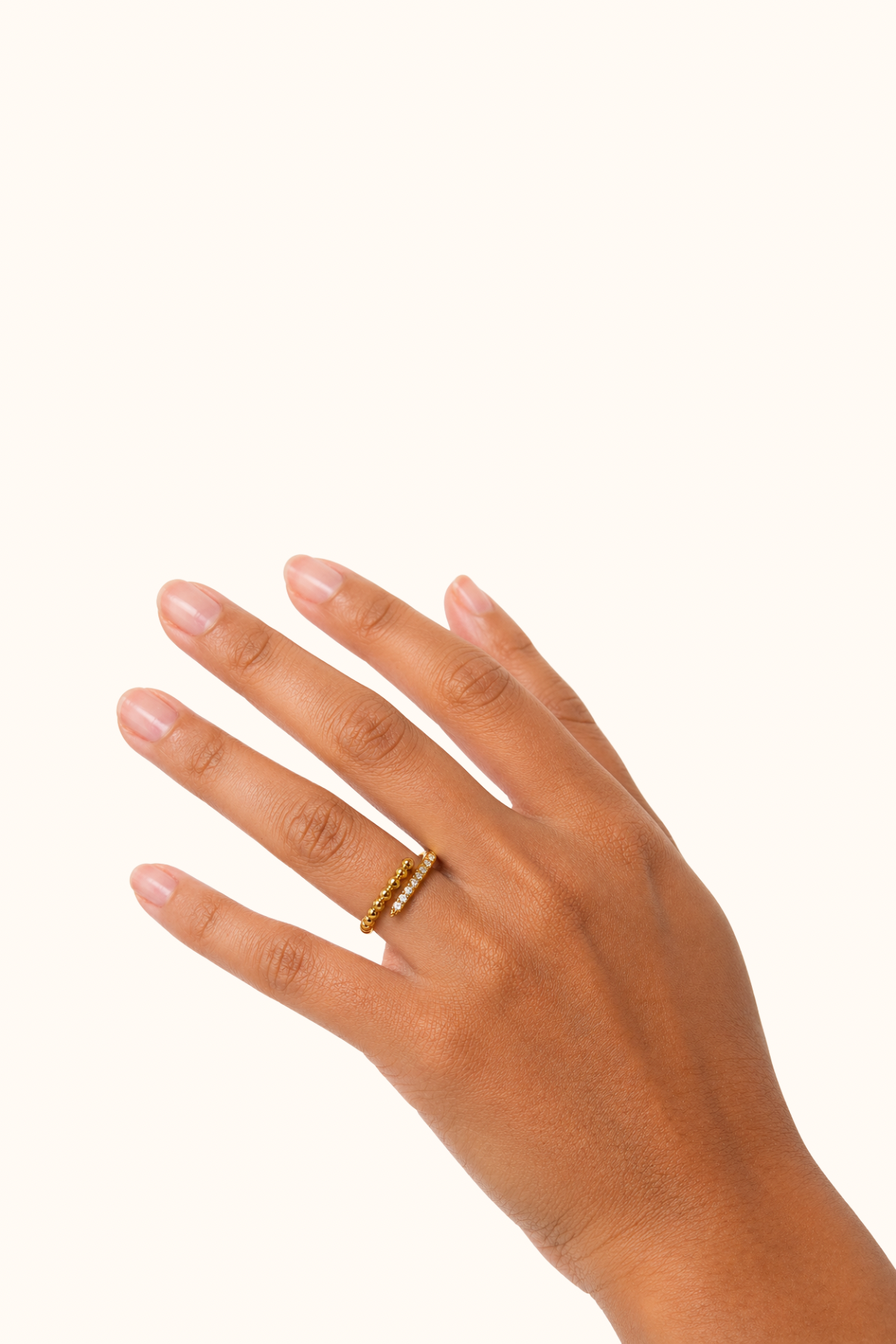 Minimal zircon ring