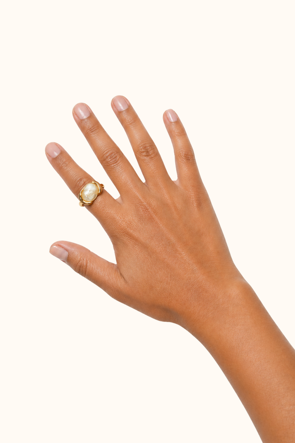 Muse gold ring