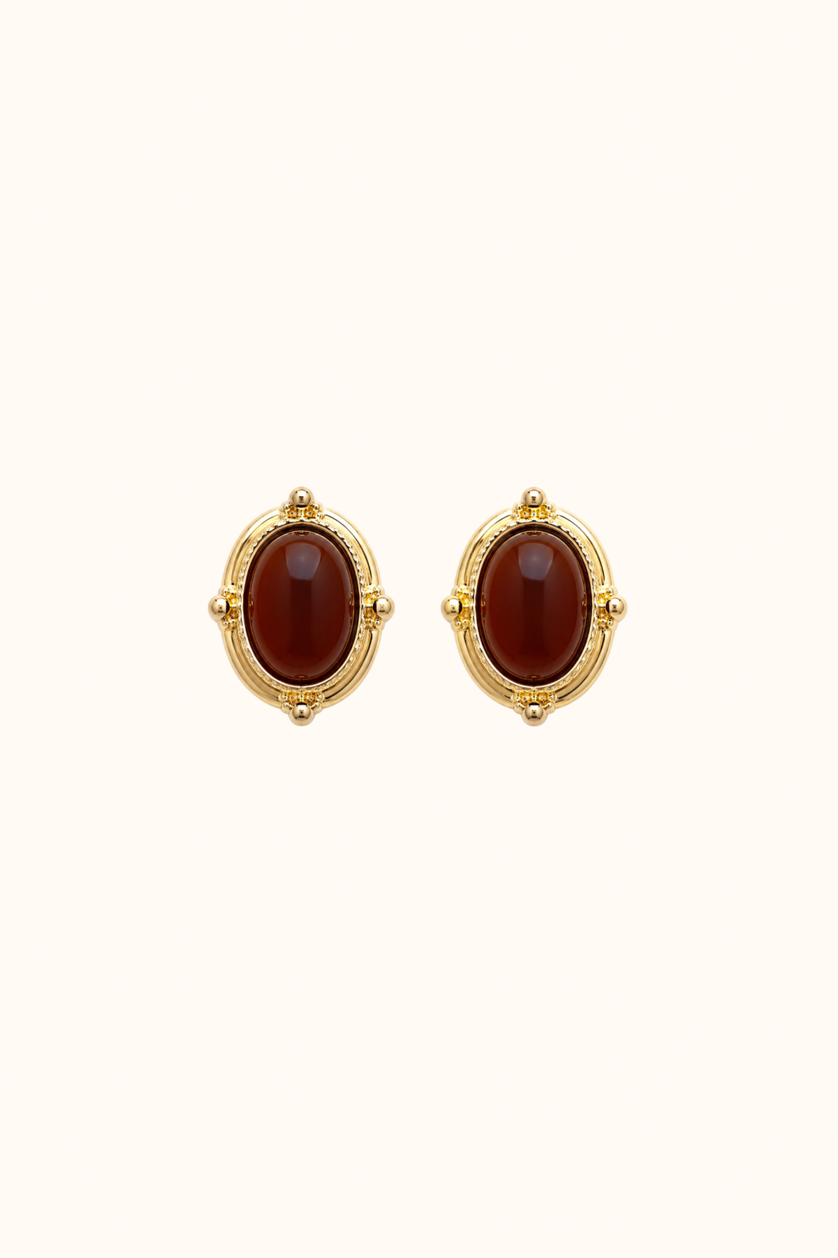 Vintage brown earring