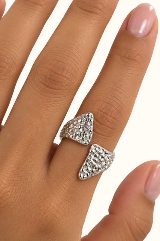 Amara silver ring