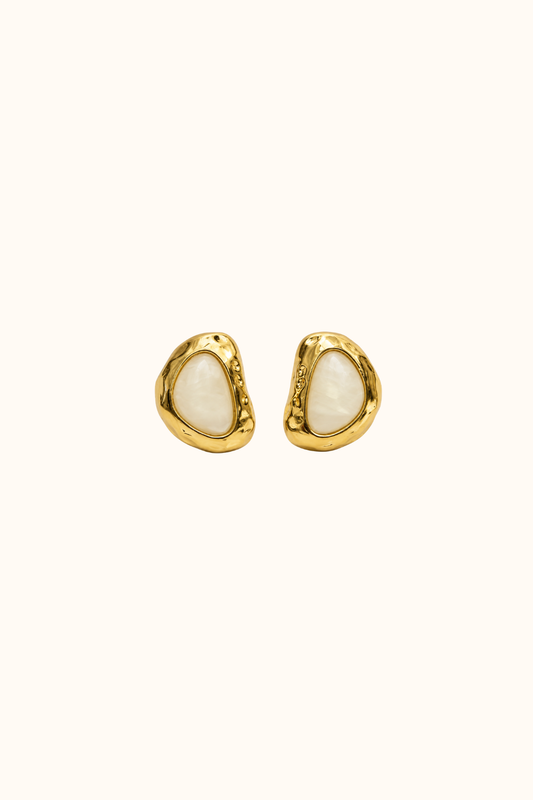 Ivory glow gold earring