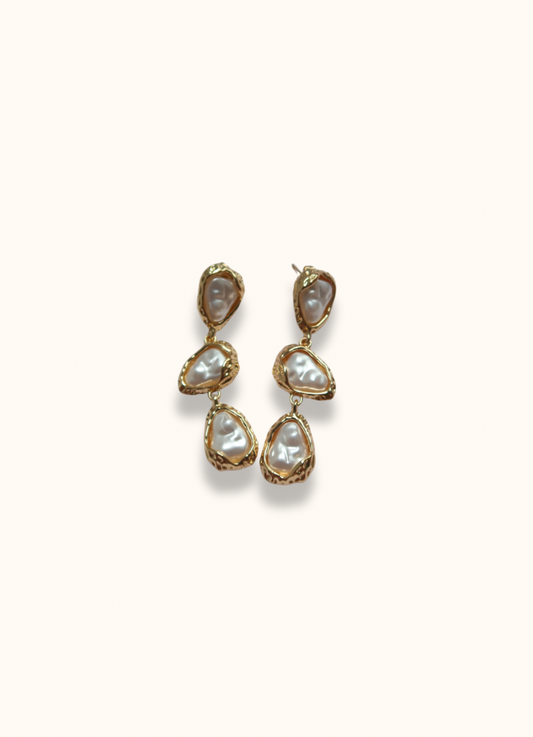 Earring sea pearl
