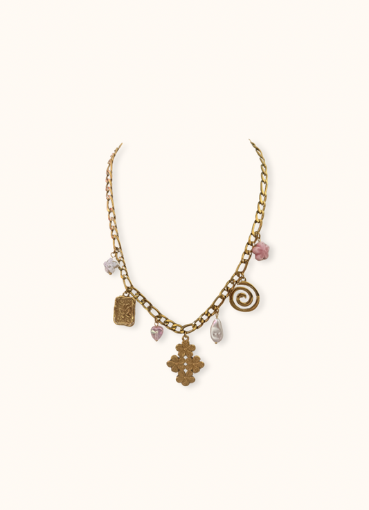 Chain with mini heart and pearl flower charms