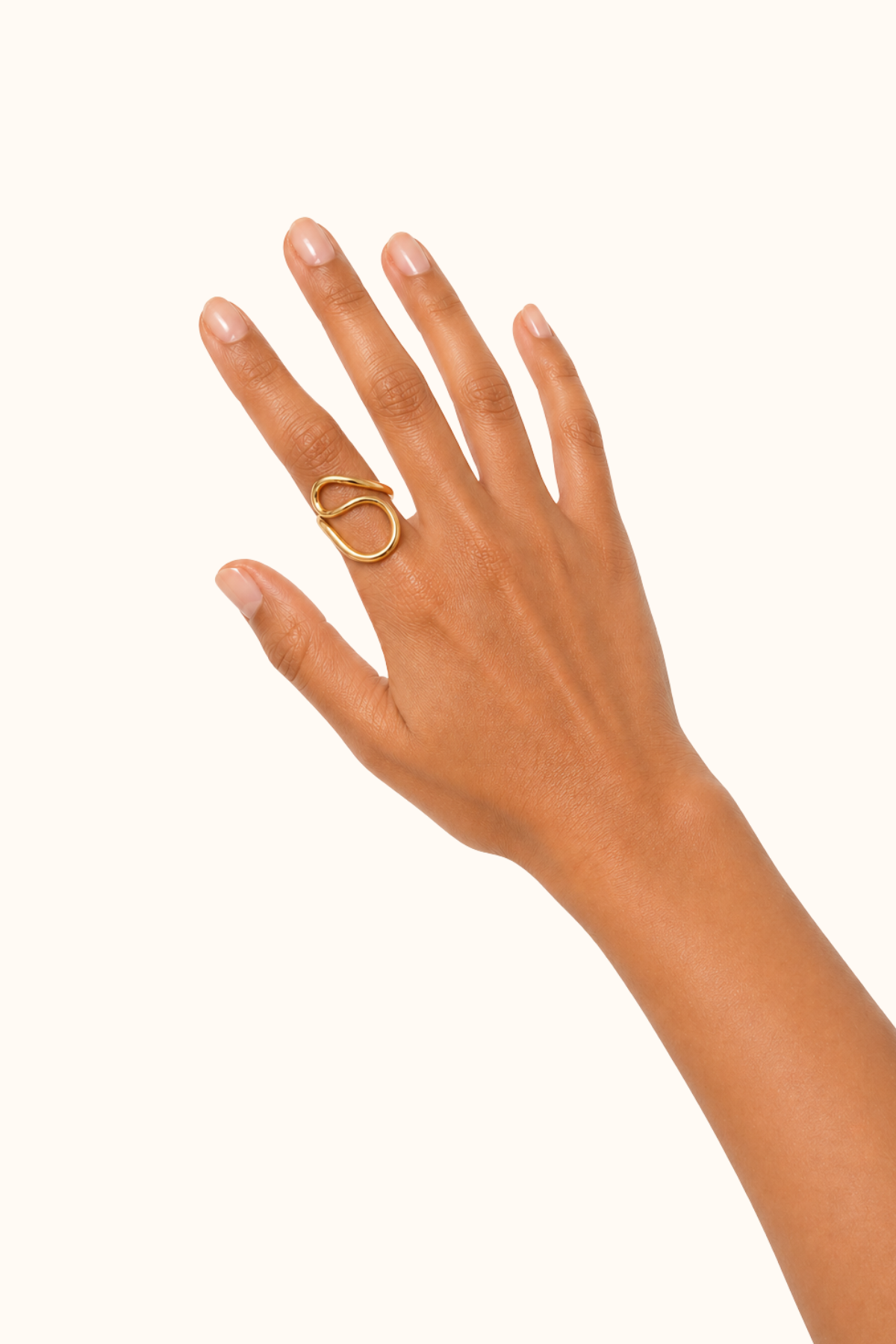 Curve gold ring