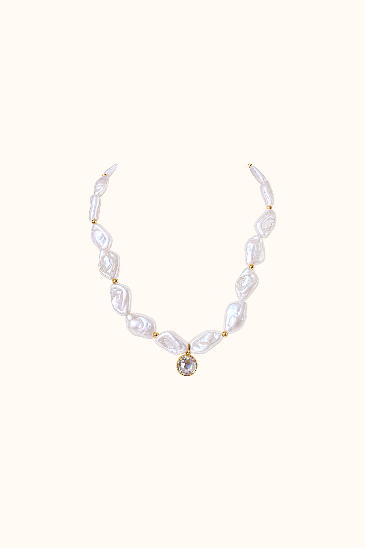 Luna pearl necklace