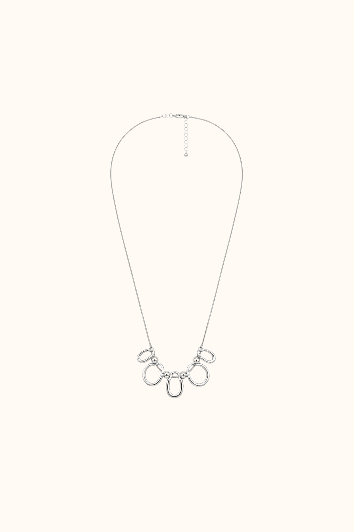 Fluid silver necklace